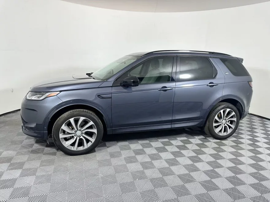 2024 Land Rover Discovery Sport S photo 1