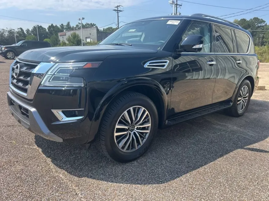 2024 Nissan Armada SL photo 1