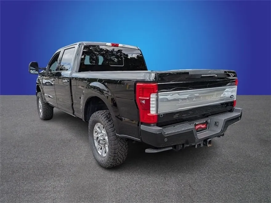2017 Ford F-350 Platinum photo 1