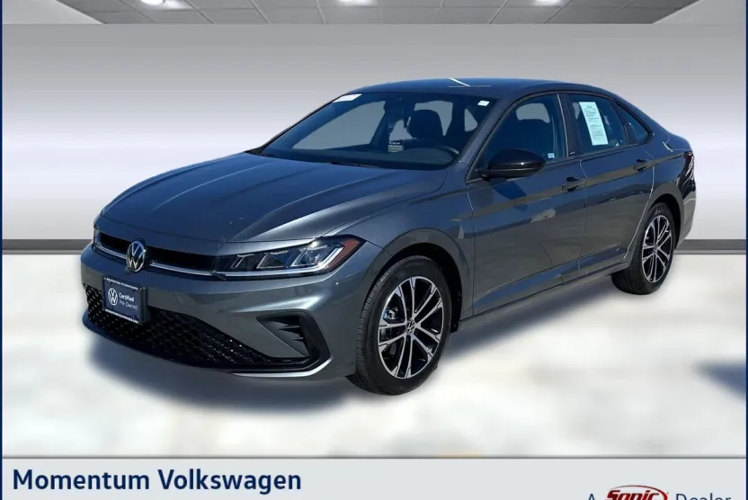 2025 Volkswagen Jetta Sport photo 1