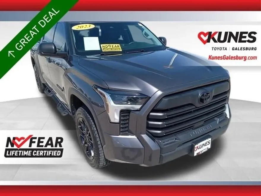 2023 Toyota Tundra SR5 CrewMax photo 1
