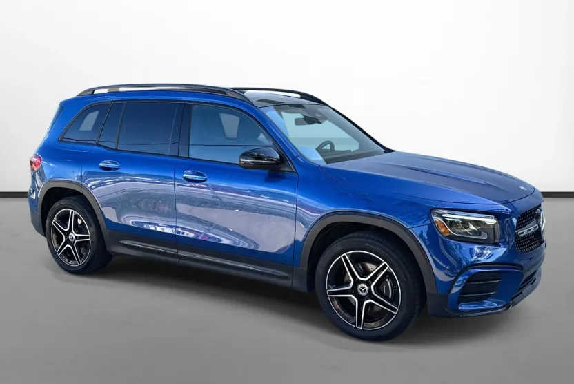 2025 Mercedes Benz GLB 250 photo 1