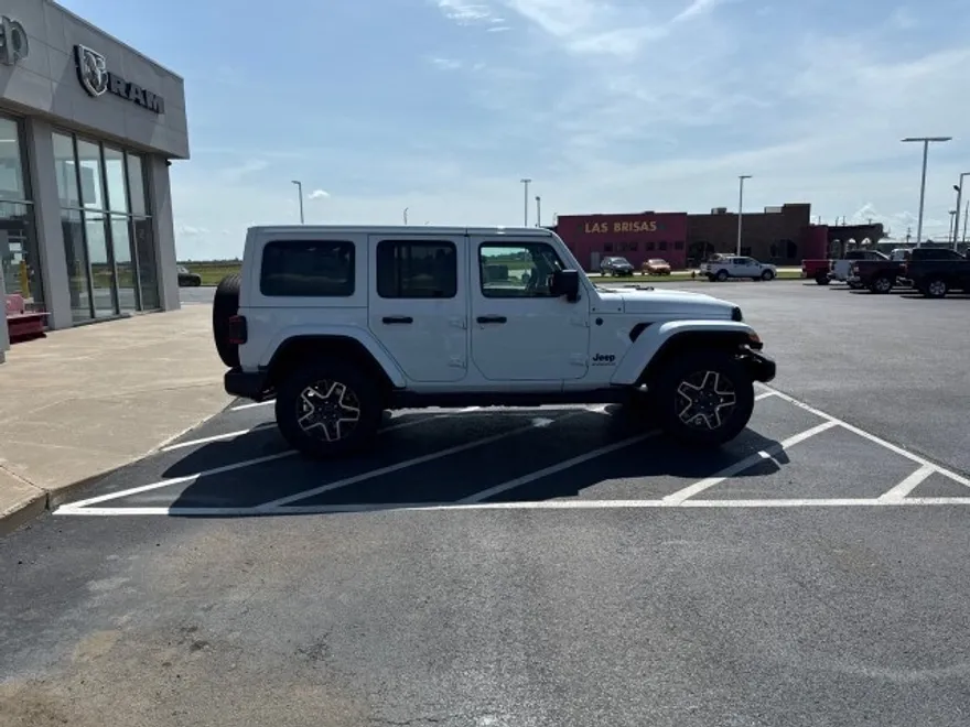 2025 Jeep Wrangler Sahara photo 1