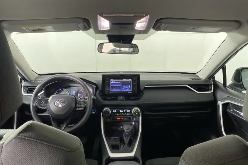 2022 Toyota RAV4 XLE photo 1