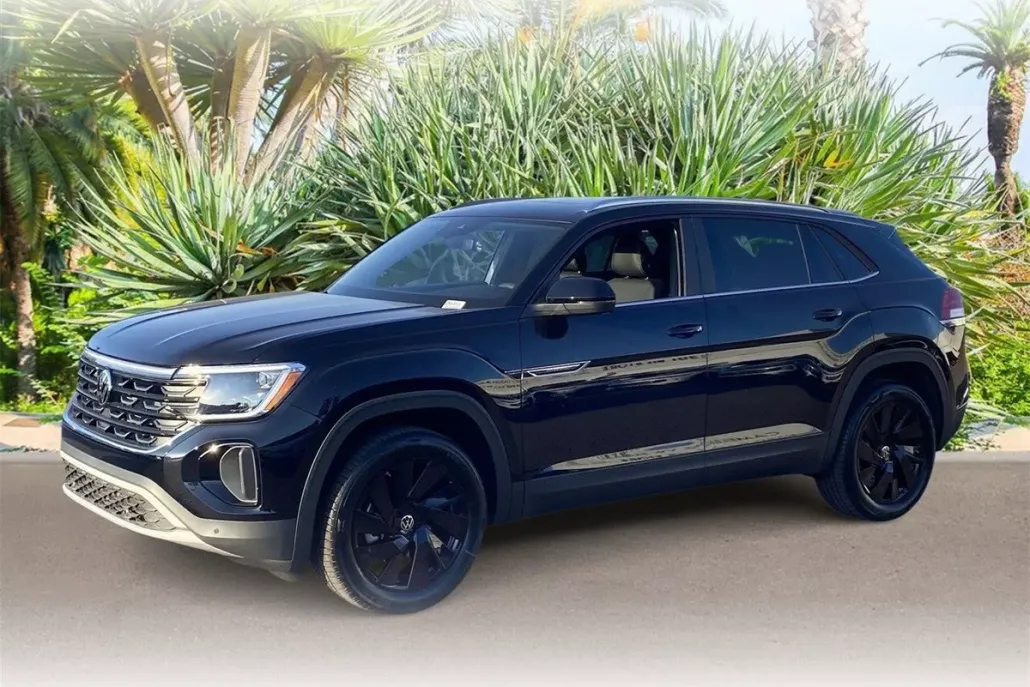 2026 Volkswagen Atlas Cross Sport SE Technology photo 1