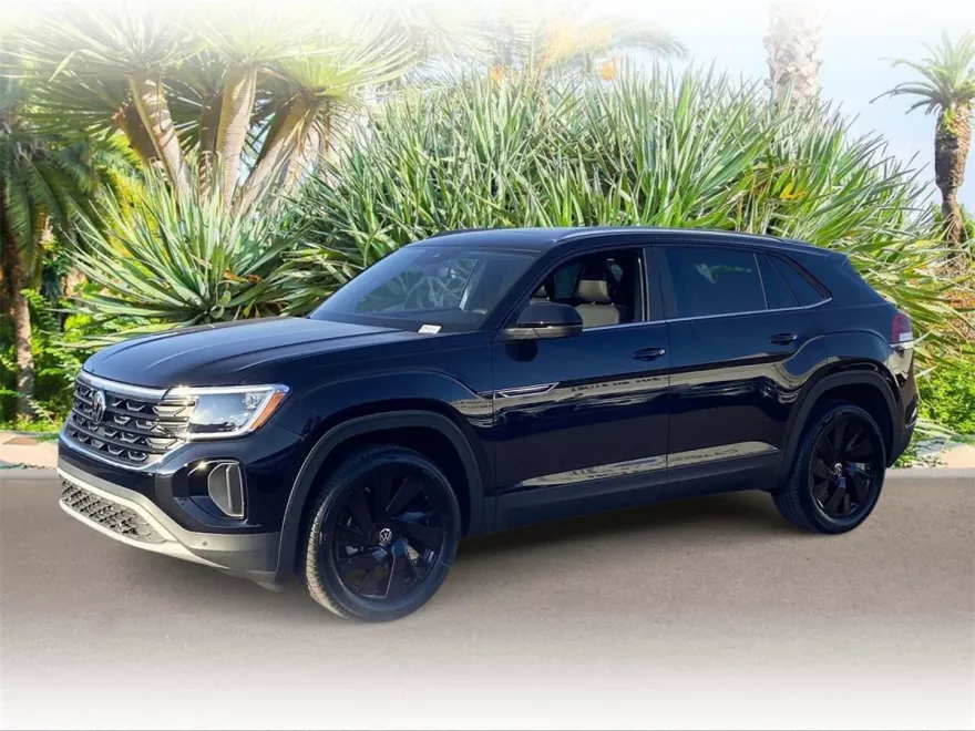 2026 Volkswagen Atlas Cross Sport SE Technology photo 1