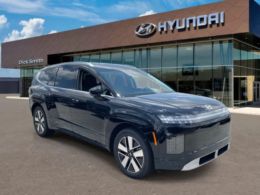 2026 Hyundai Ioniq SEL photo 1