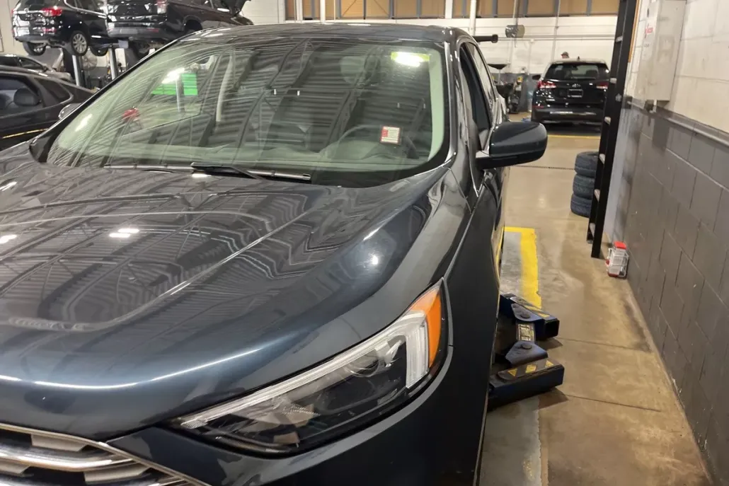 2022 Ford Edge SEL photo 1