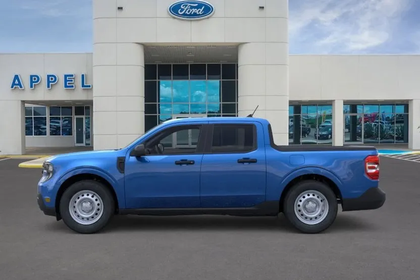 2025 Ford Maverick XL photo 1