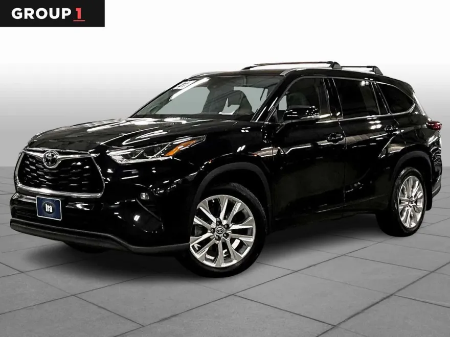 2021 Toyota Highlander Limited photo 1