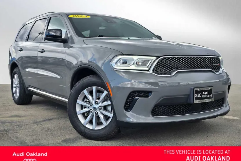 2023 Dodge Durango SXT photo 1