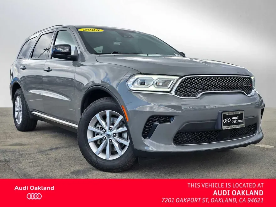 2023 Dodge Durango SXT photo 1