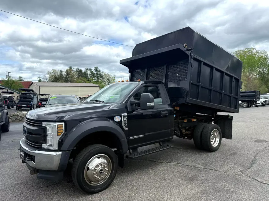 2019 Ford F-550 XL photo 1