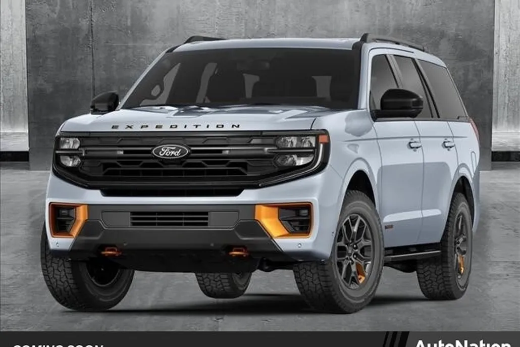 2025 Ford Expedition photo 1