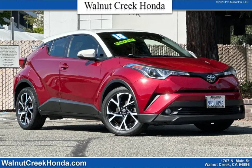 2018 Toyota C-HR XLE photo 1