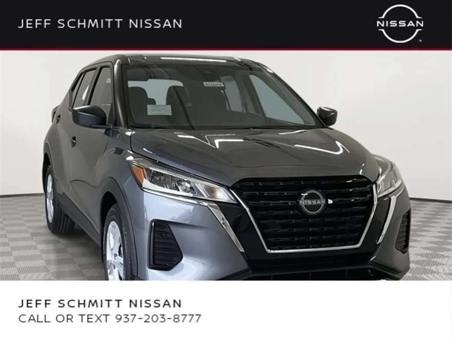 2025 Nissan Kicks Play S photo 1