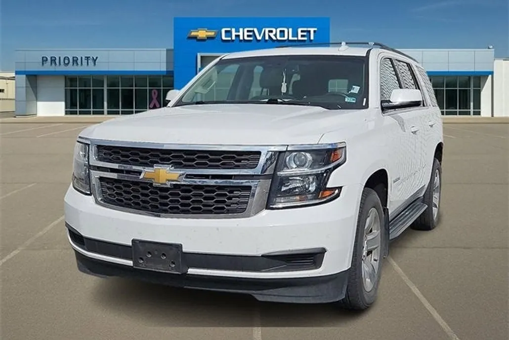 2019 Chevrolet Tahoe LT photo 1
