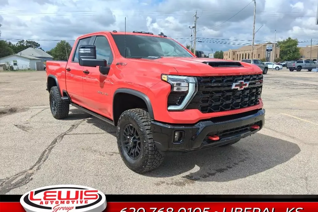 2025 Chevrolet Silverado 2500HD ZR2 photo 1