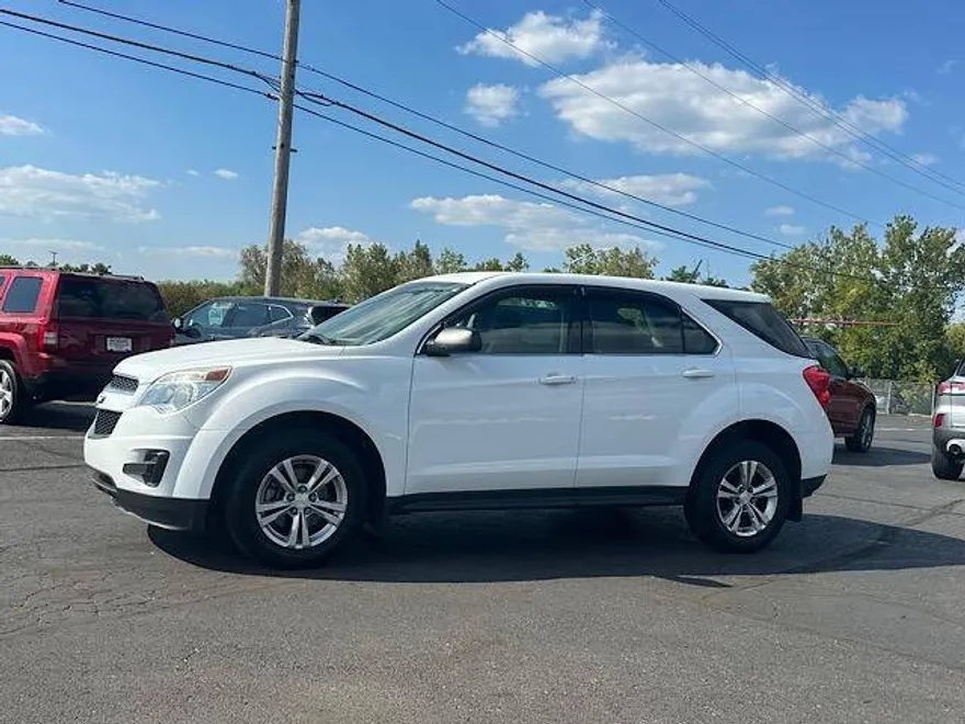 2015 Chevrolet Equinox LS photo 1