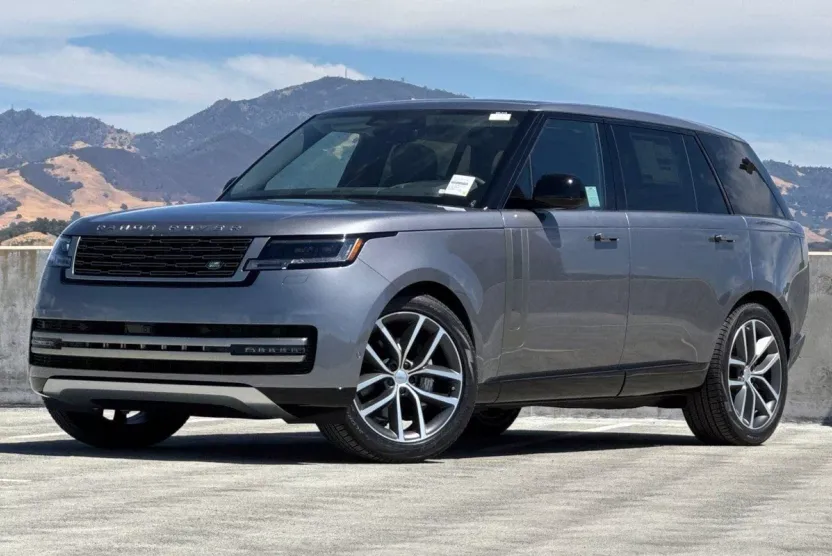 2025 Land Rover Range Rover SE photo 1