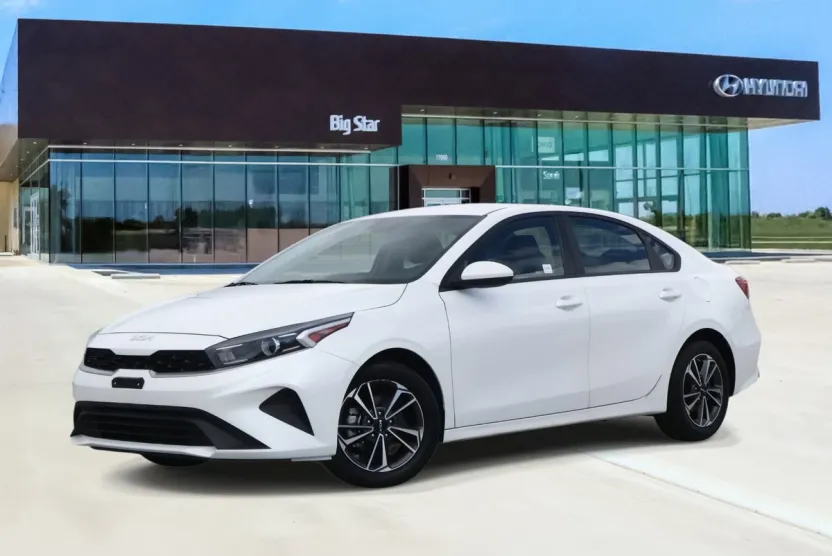 2024 Kia Forte LXS photo 1