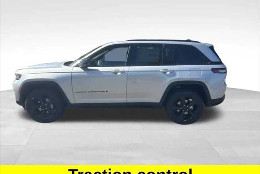 2025 Jeep Grand Cherokee Altitude X photo 1
