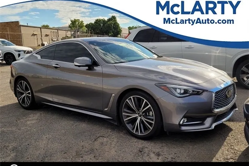 2022 Infiniti Q60 Luxe photo 1