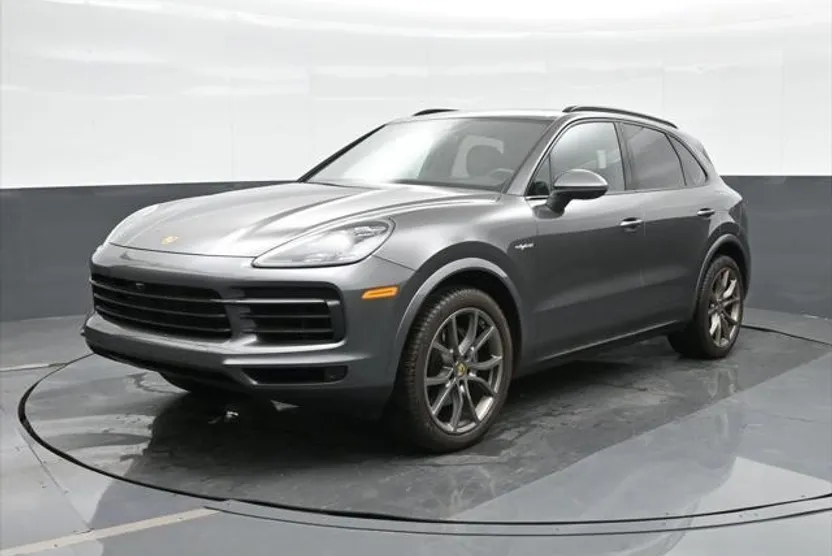 2020 Porsche Cayenne E-Hybrid photo 1