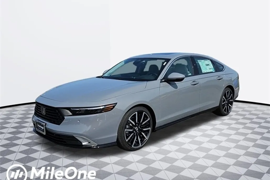 2025 Honda Accord Hybrid Touring photo 1