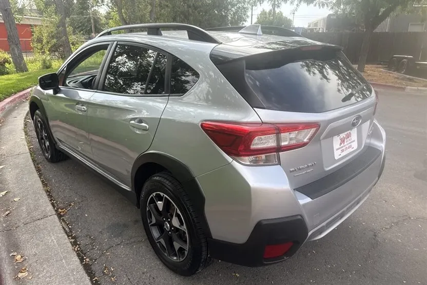 2018 Subaru Crosstrek 2.0i Premium photo 1