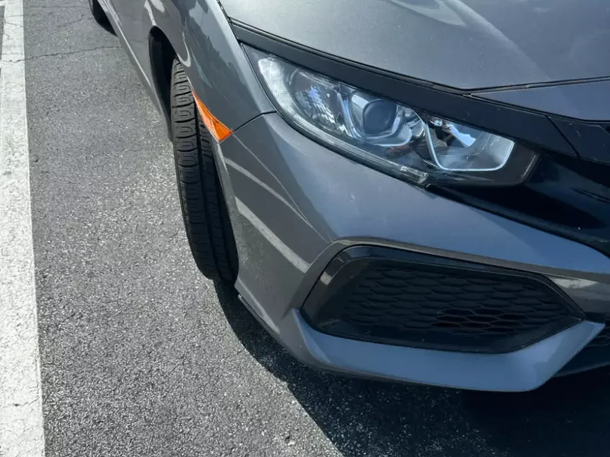 2019 Honda Civic Hatchback LX photo 1
