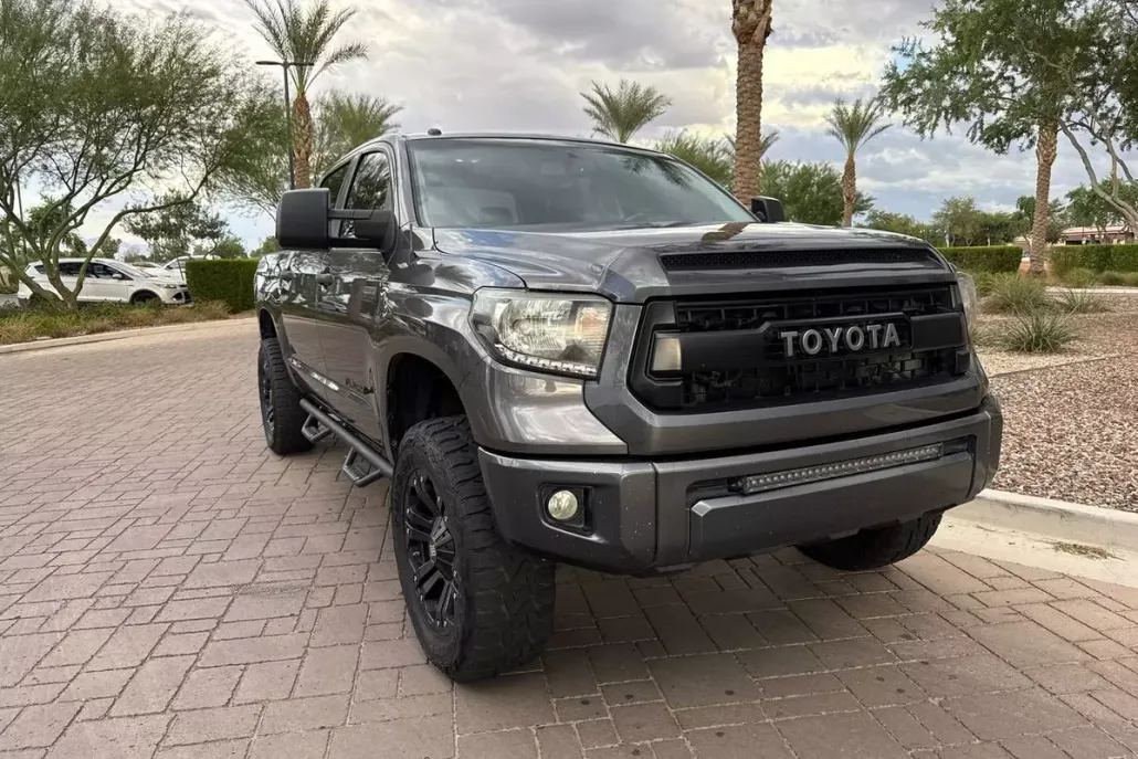 2015 Toyota Tundra SR5 Grade photo 1