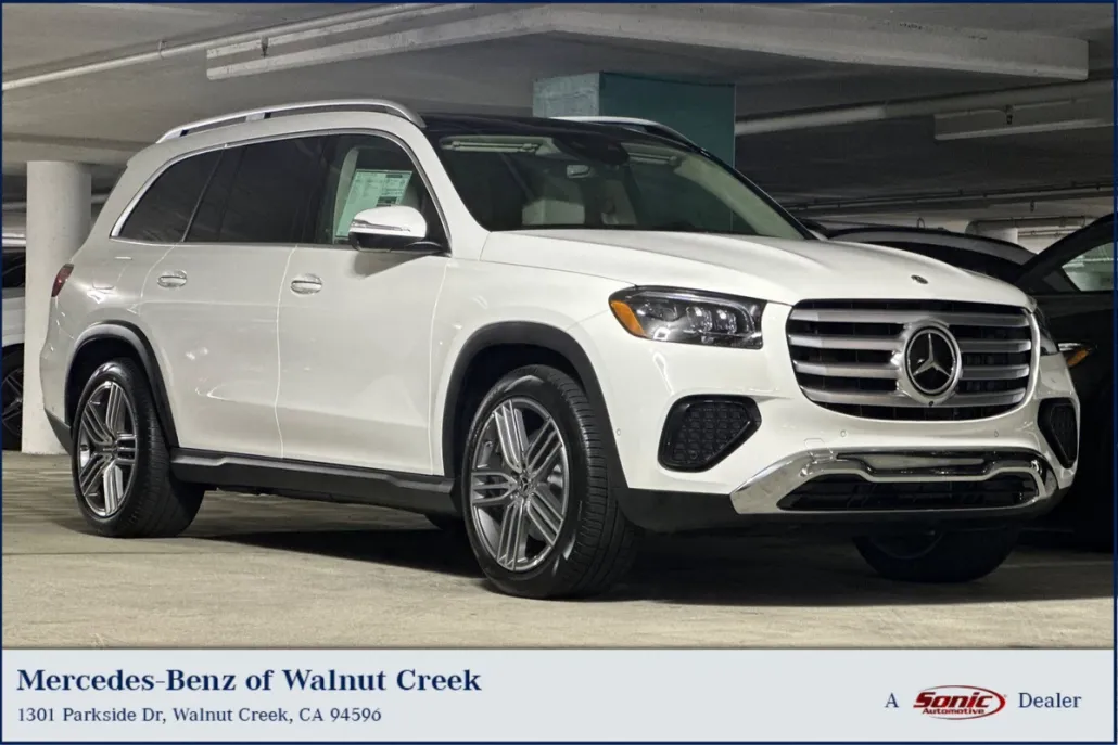 2026 Mercedes Benz GLS 450 4MATIC photo 1