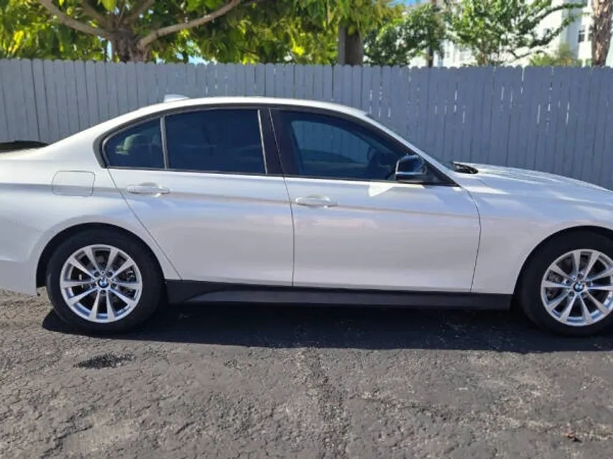 2016 Bmw 320i 3-series photo 1