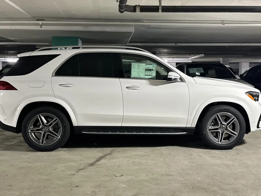 2026 Mercedes Benz GLE 450 4MATIC photo 1