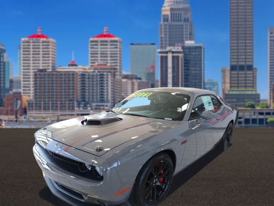 2023 Dodge Challenger photo 1