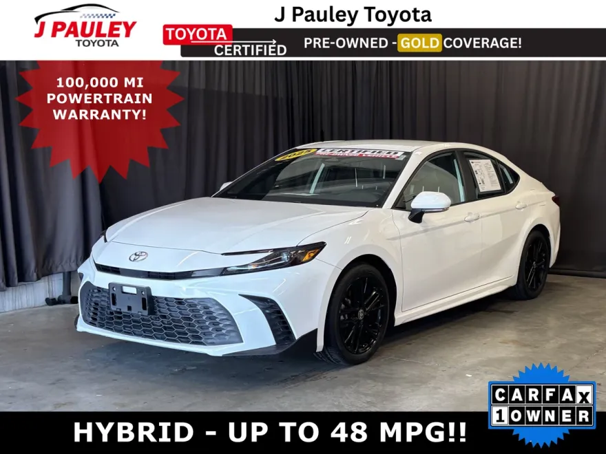 2025 Toyota Camry SE photo 1