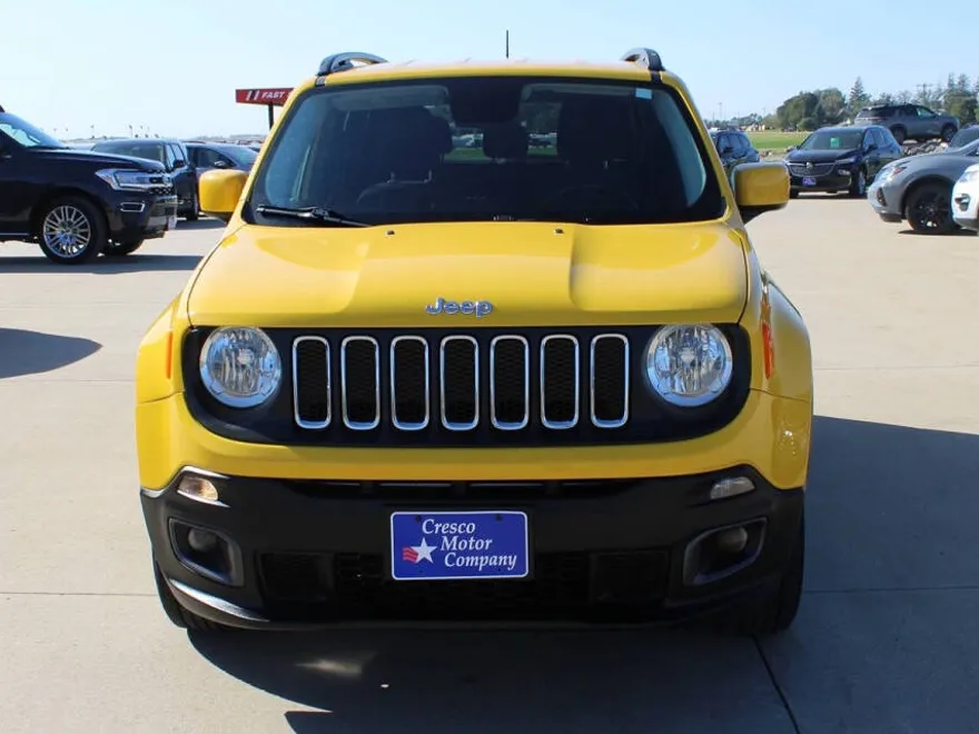 2016 Jeep Renegade Latitude photo 1