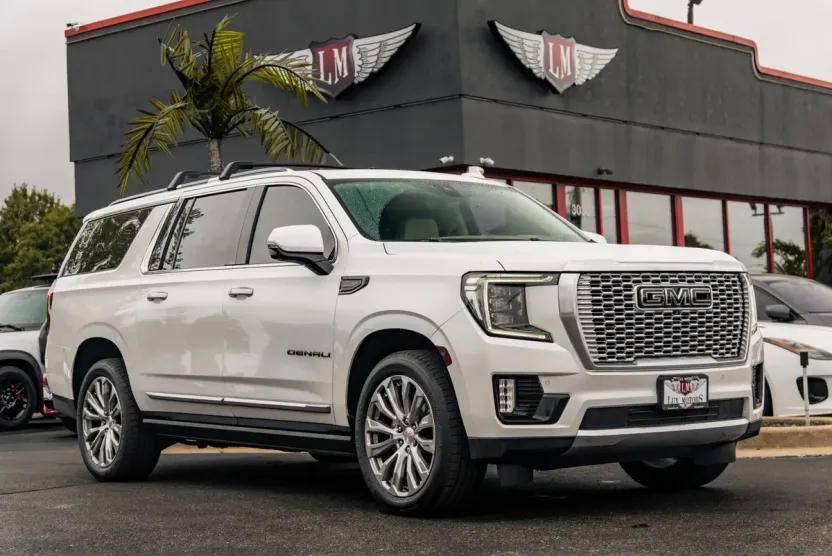 2022 Gmc Yukon XL Denali photo 1