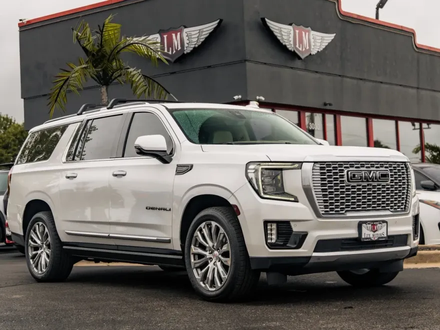 2022 Gmc Yukon XL Denali photo 1