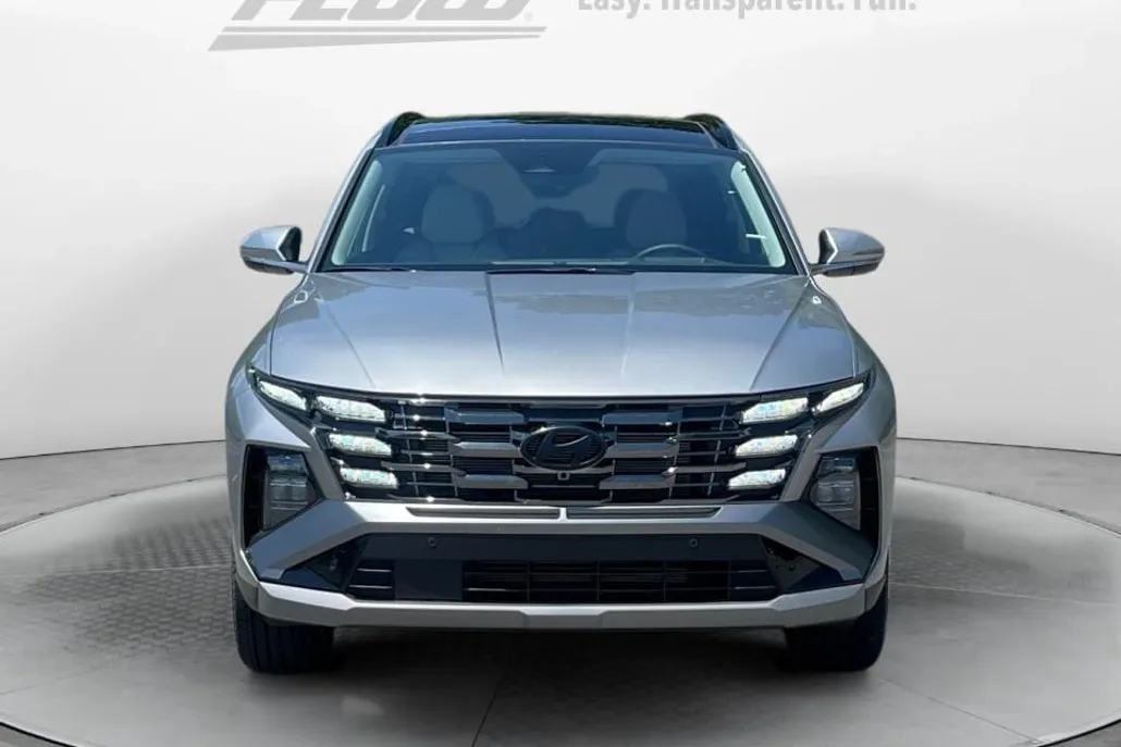 2025 Hyundai Tucson Limited photo 1