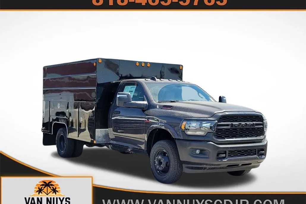 2024 Ram 3500 Tradesman photo 1