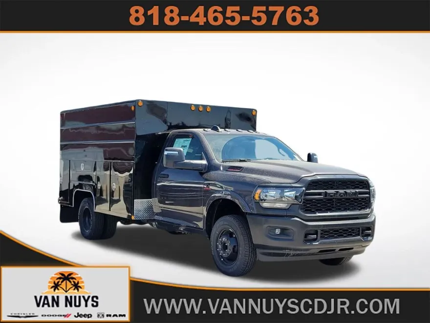 2024 Ram 3500 Tradesman photo 1