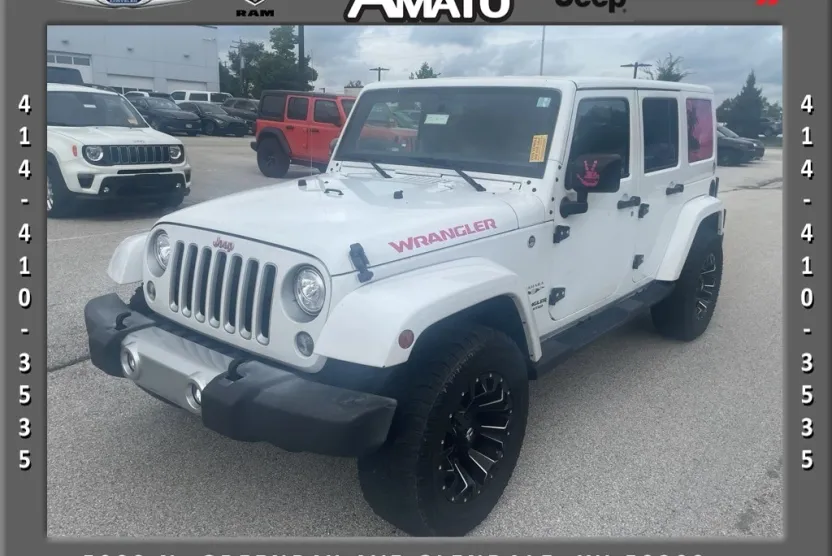 2017 Jeep Wrangler Unlimited Sahara photo 1