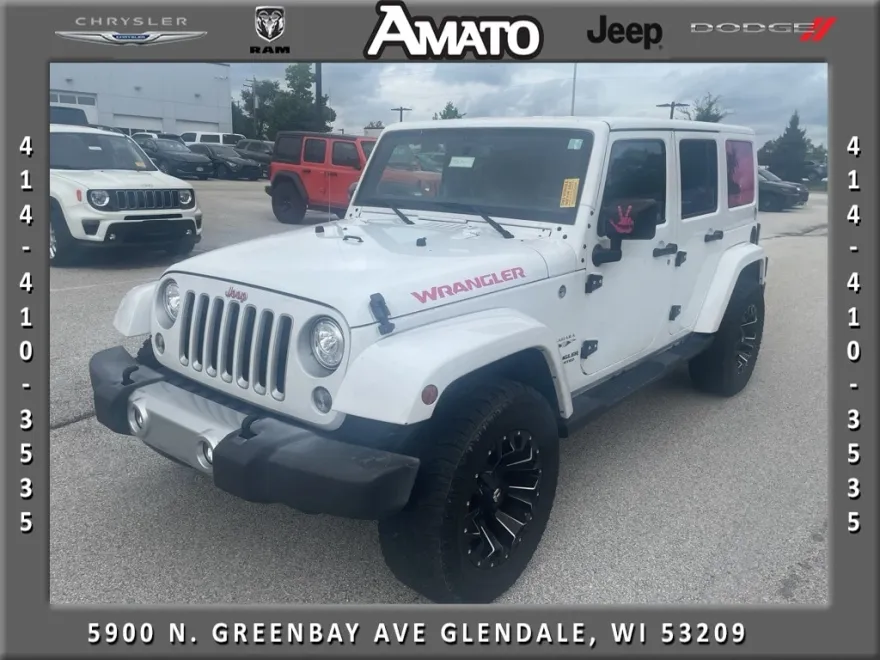 2017 Jeep Wrangler Unlimited Sahara photo 1