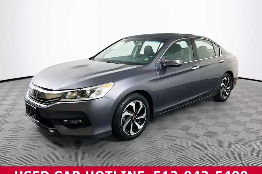 2017 Honda Accord EX-L photo 1
