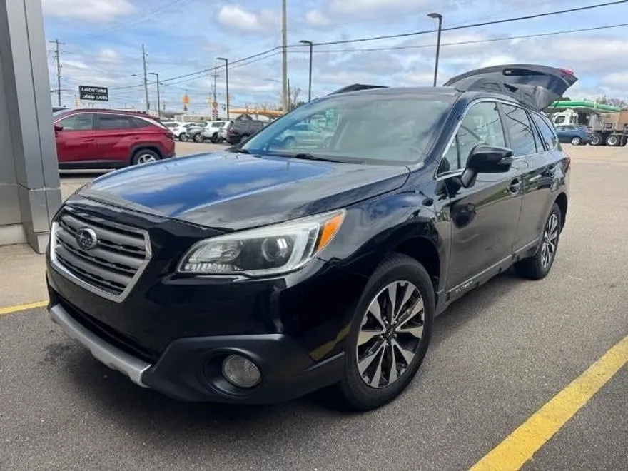 2016 Subaru Outback 2.5i Limited photo 1