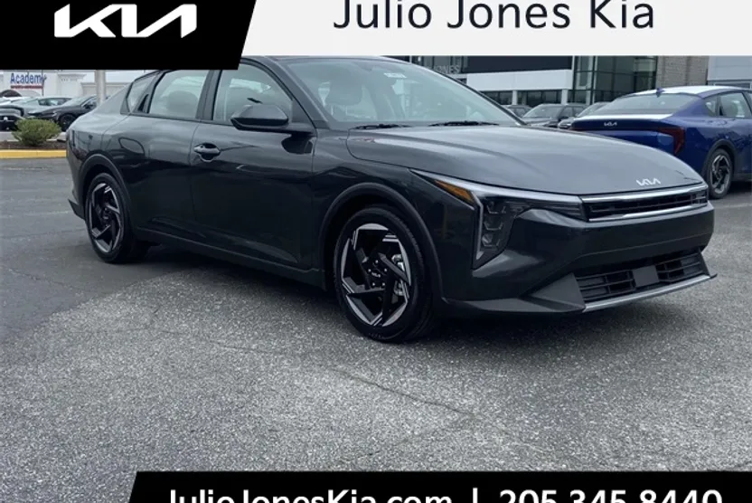 2025 Kia K4 EX photo 1