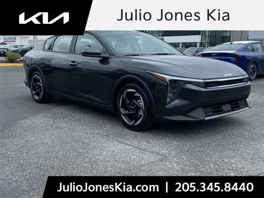 2025 Kia K4 EX photo 1