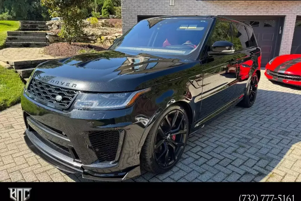 2020 Land Rover Range Rover Sport SVR photo 1